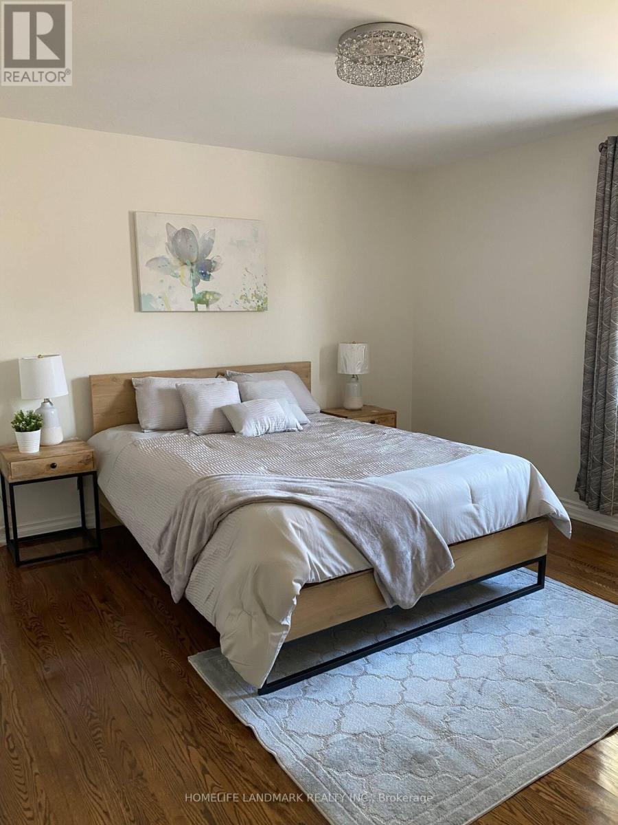 204 Weldon Avenue, Oakville, Ontario  L6K 2H8 - Photo 9 - W12800408