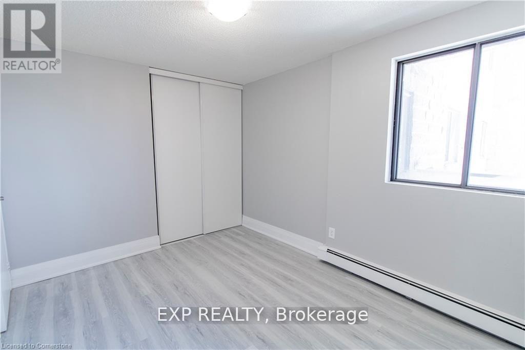 204 - 4422 Huron Street, Niagara Falls, Ontario  L2E 7C8 - Photo 5 - X12800422