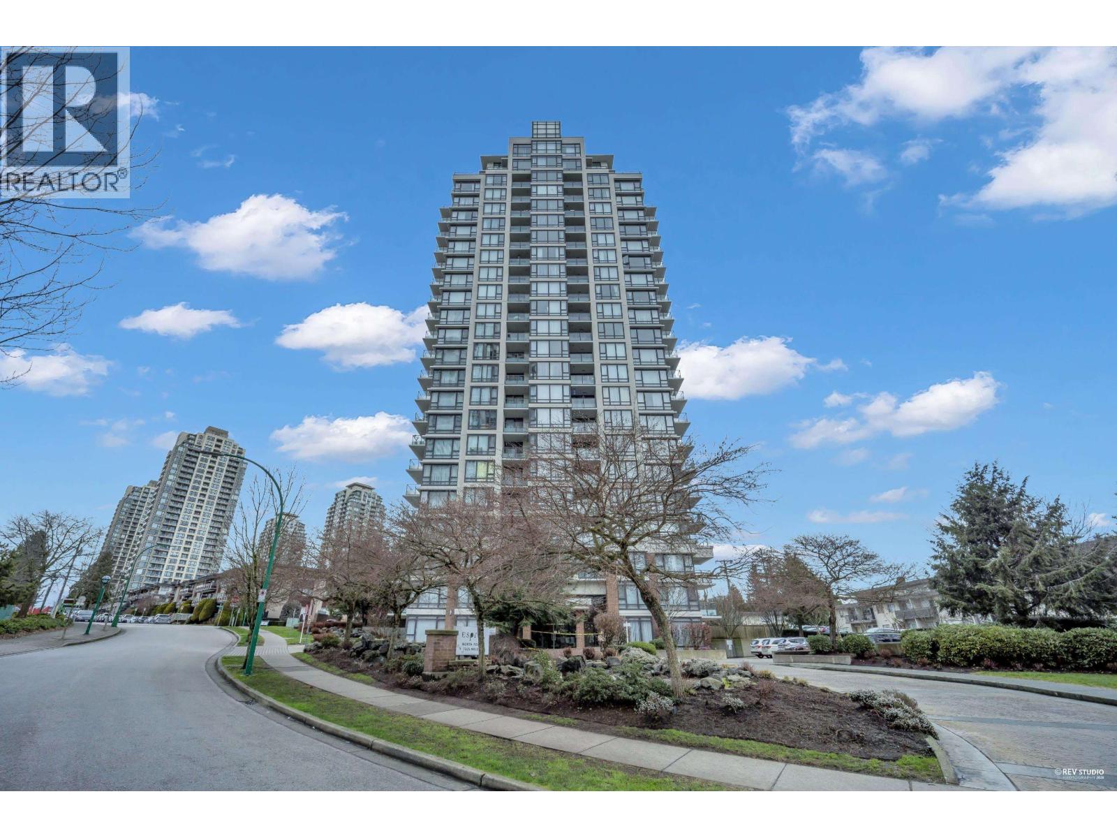 802 7325 Arcola Street, Burnaby, British Columbia  V5E 0A8 - Photo 1 - R3091318