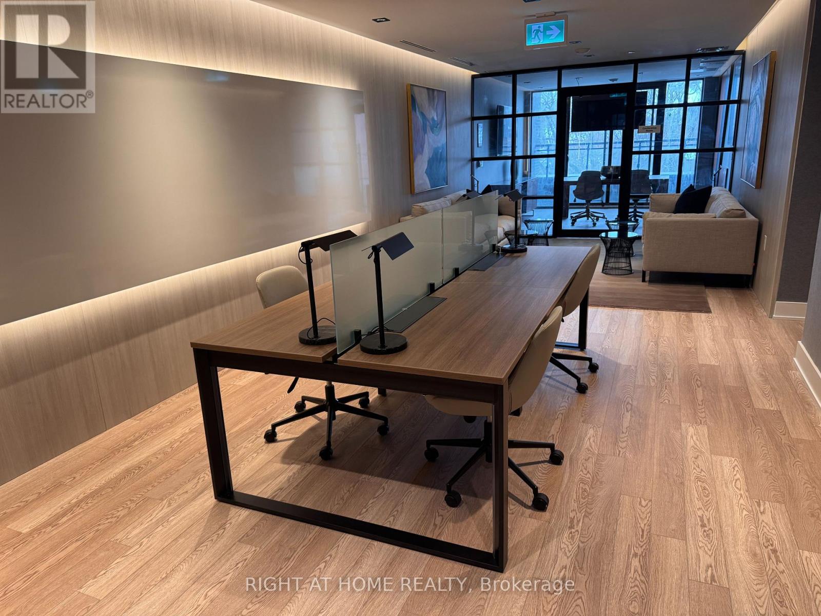 603 - 758 Dovercourt Rd Road, Toronto, Ontario  M6H 2X2 - Photo 11 - W12800436