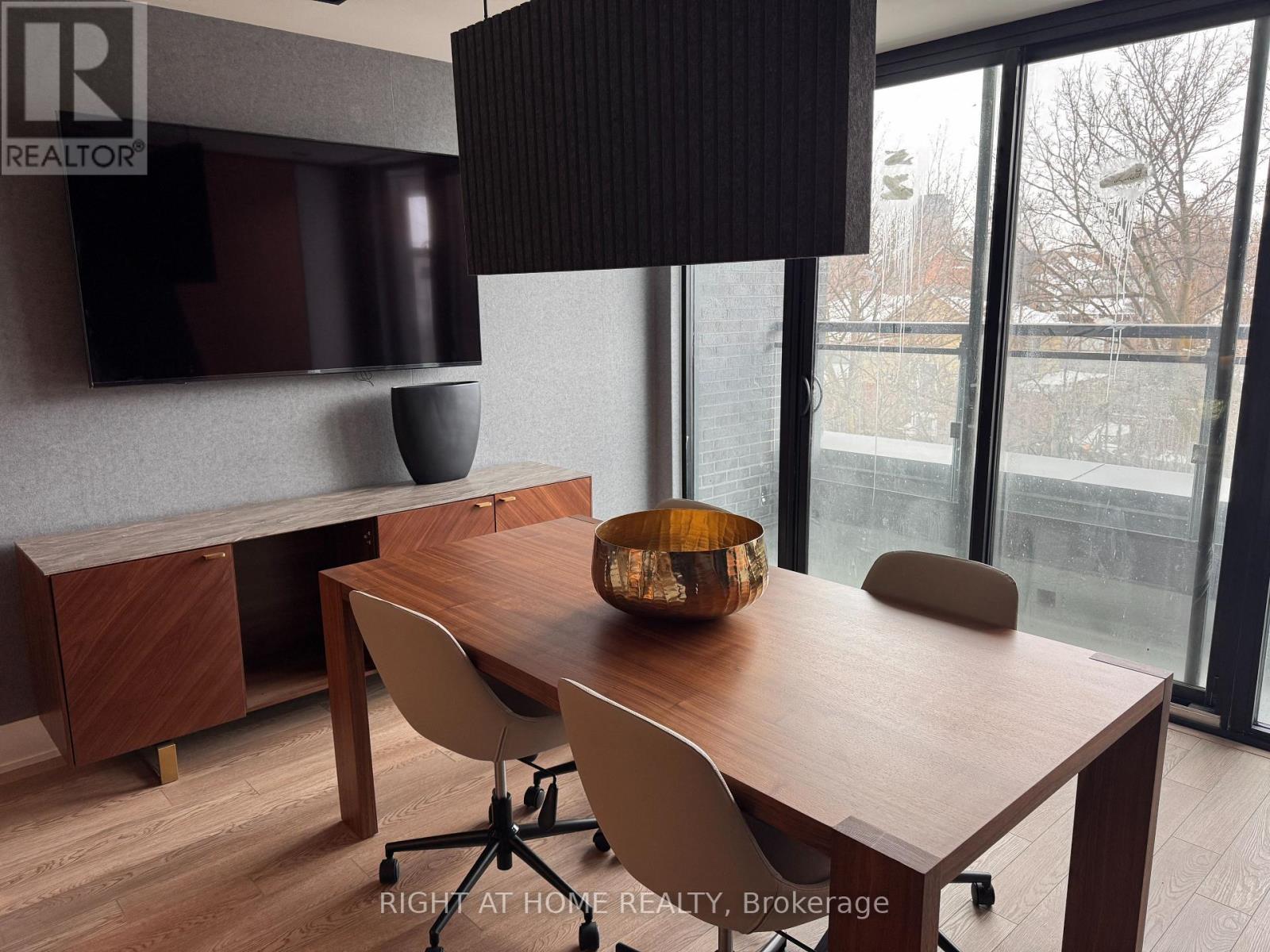 603 - 758 Dovercourt Rd Road, Toronto, Ontario  M6H 2X2 - Photo 12 - W12800436