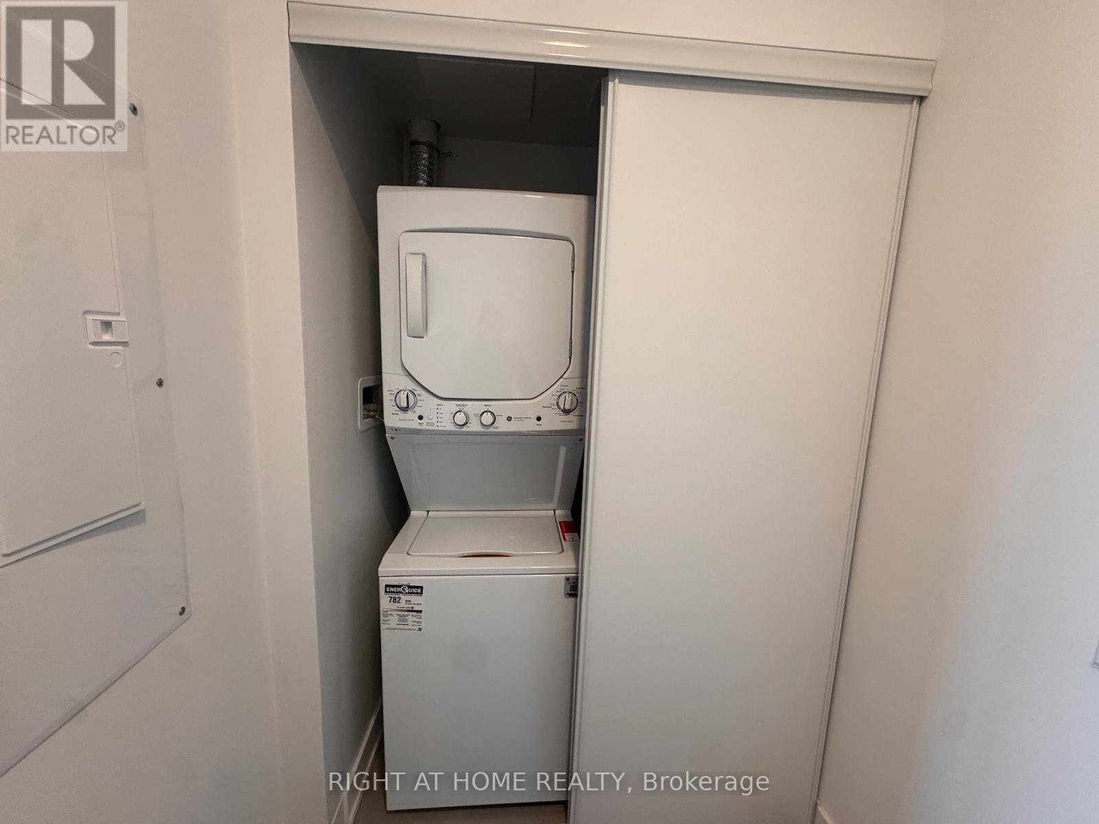 603 - 758 Dovercourt Rd Road, Toronto, Ontario  M6H 2X2 - Photo 7 - W12800436