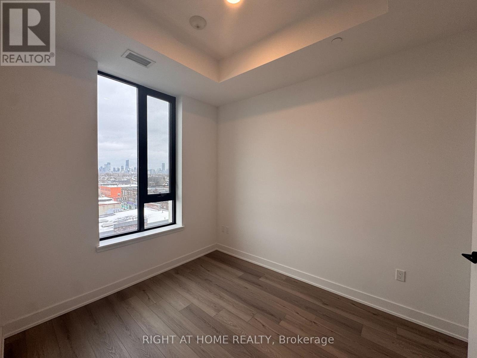 603 - 758 Dovercourt Rd Road, Toronto, Ontario  M6H 2X2 - Photo 8 - W12800436