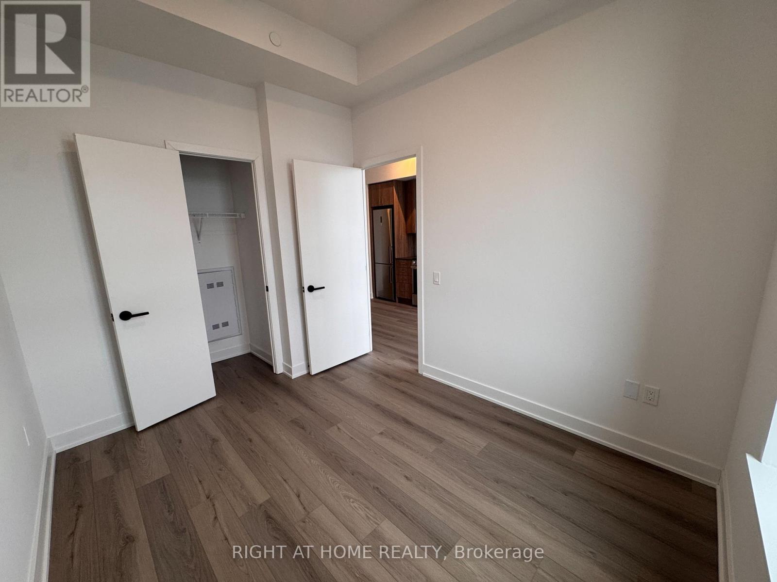 603 - 758 Dovercourt Rd Road, Toronto, Ontario  M6H 2X2 - Photo 9 - W12800436