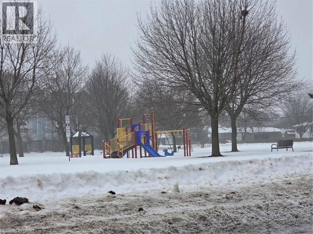 565 Greenfield Avenue Unit# 106, Kitchener, Ontario  N2C 2P3 - Photo 38 - 40805366