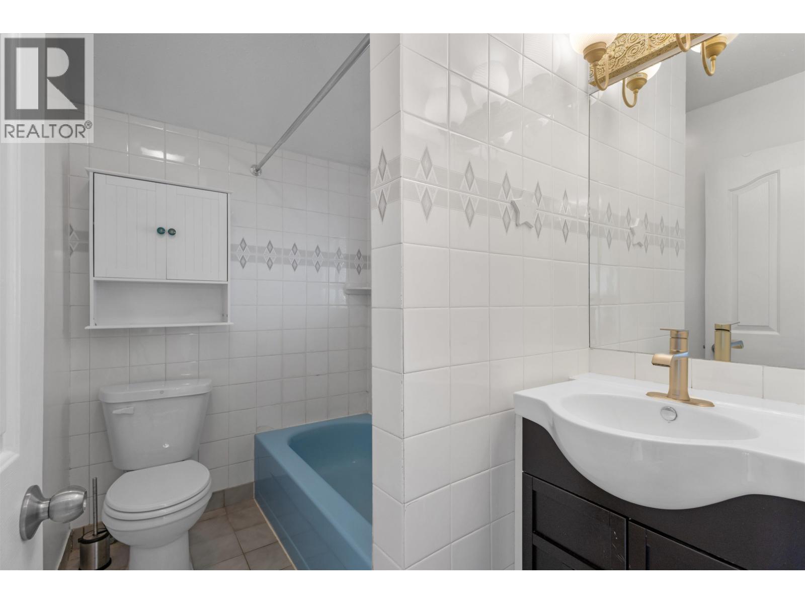 1111 Cartier Avenue, Coquitlam, British Columbia  V3K 2C1 - Photo 13 - R3091048