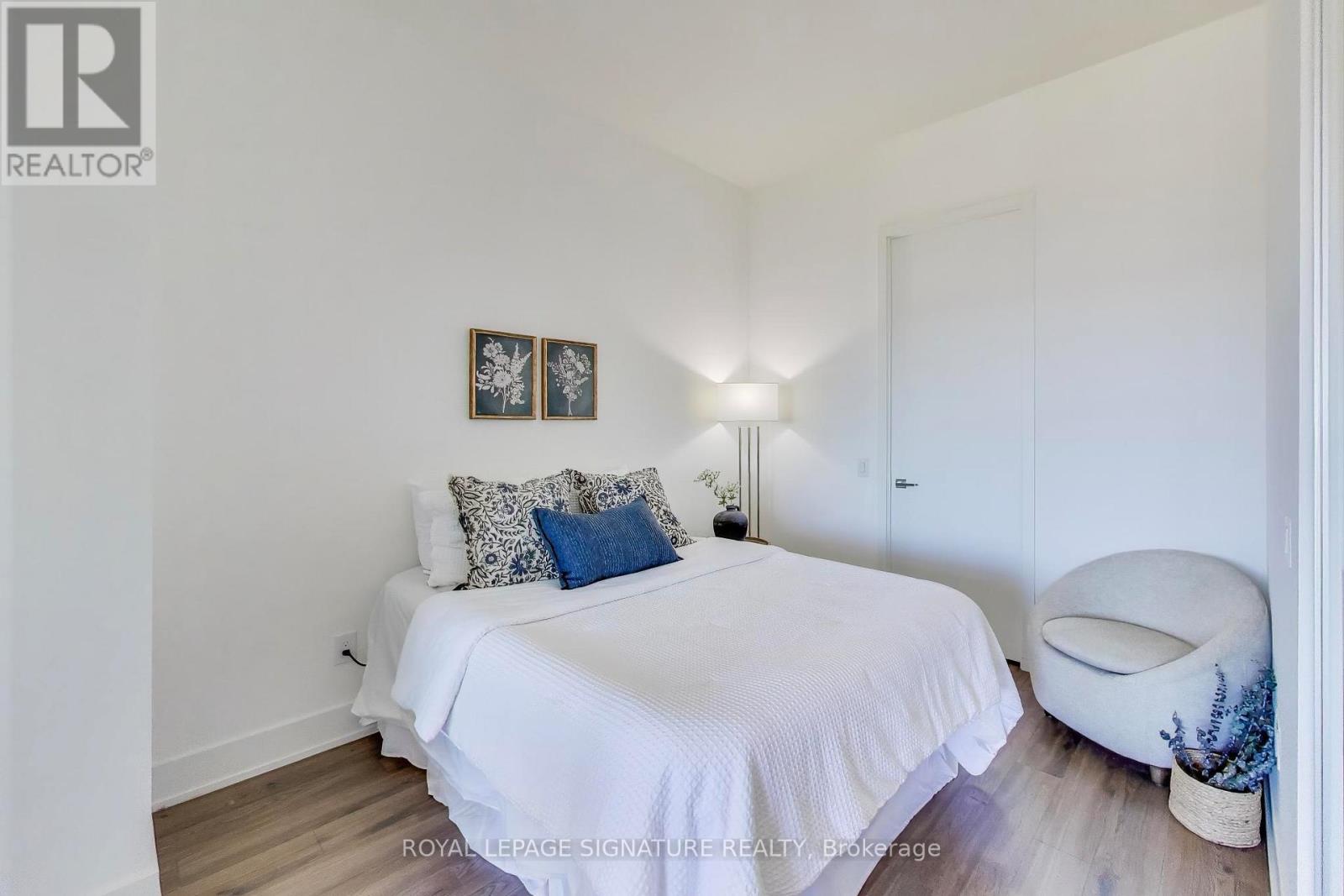 1826 - 111 St Clair Avenue W, Toronto, Ontario  M4V 1N5 - Photo 6 - C12800454