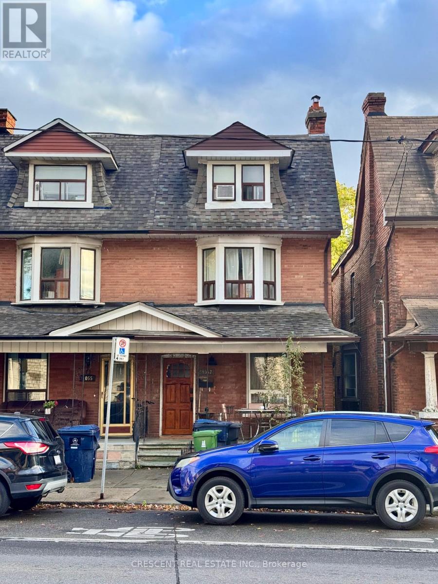 UPPER - 1057 DAVENPORT ROAD, Toronto, Ontario