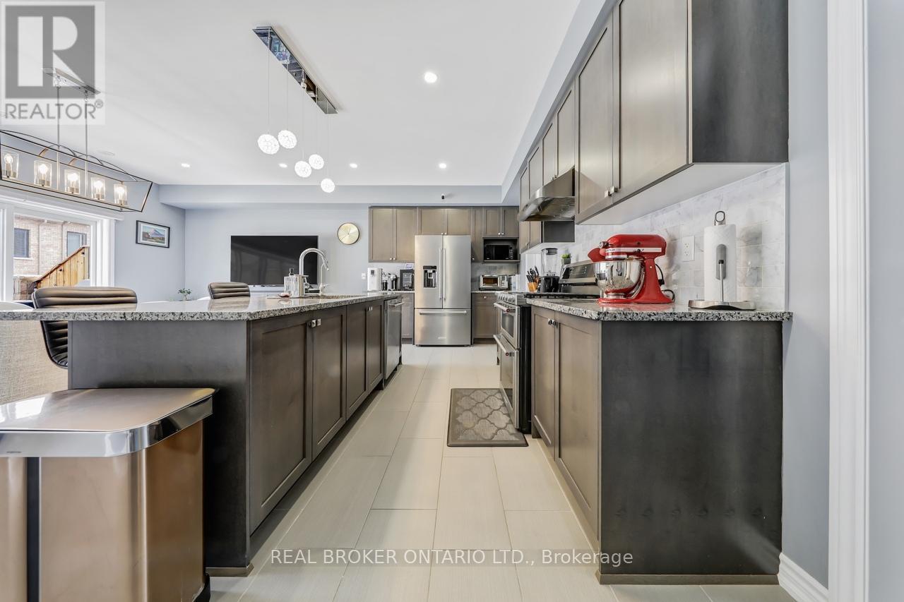 10937 Victoria Square Boulevard, Markham, Ontario  L6C 0Z3 - Photo 6 - N12800460