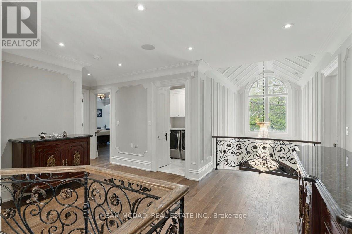 883 Parkland Avenue, Mississauga, Ontario  L5H 3G6 - Photo 21 - W12800442