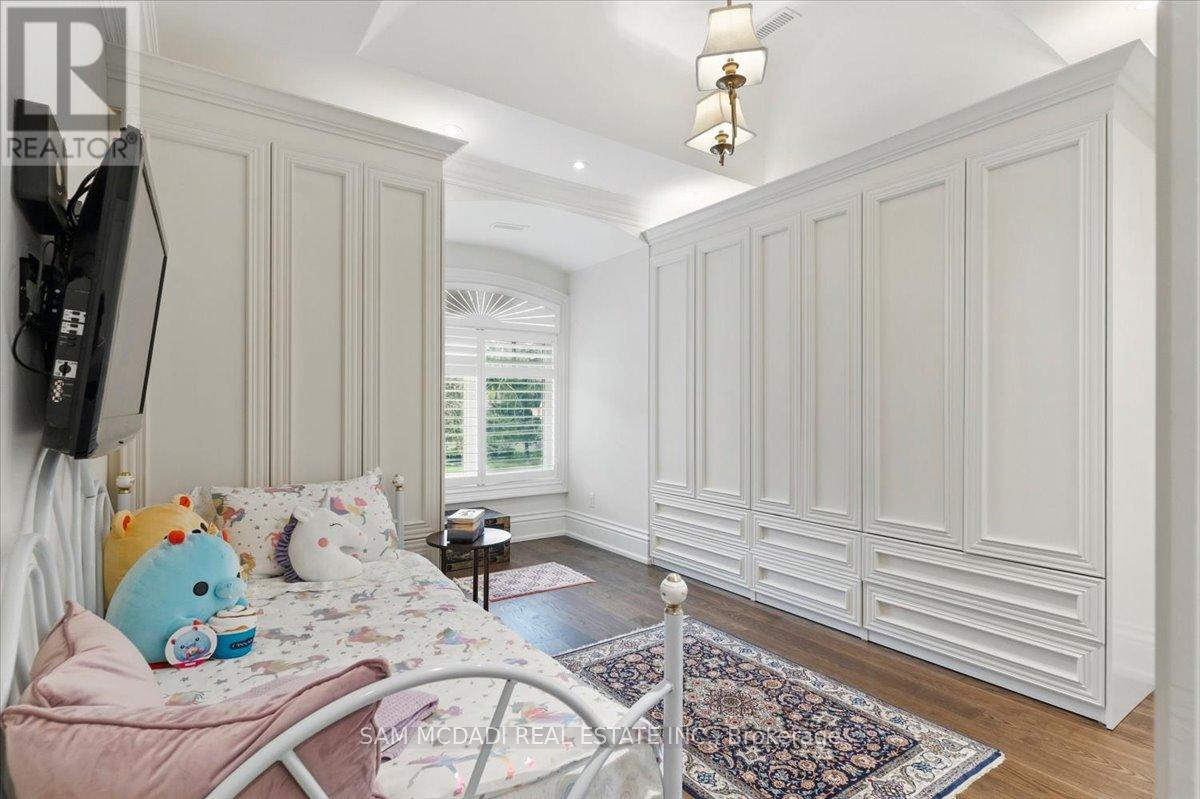 883 Parkland Avenue, Mississauga, Ontario  L5H 3G6 - Photo 29 - W12800442