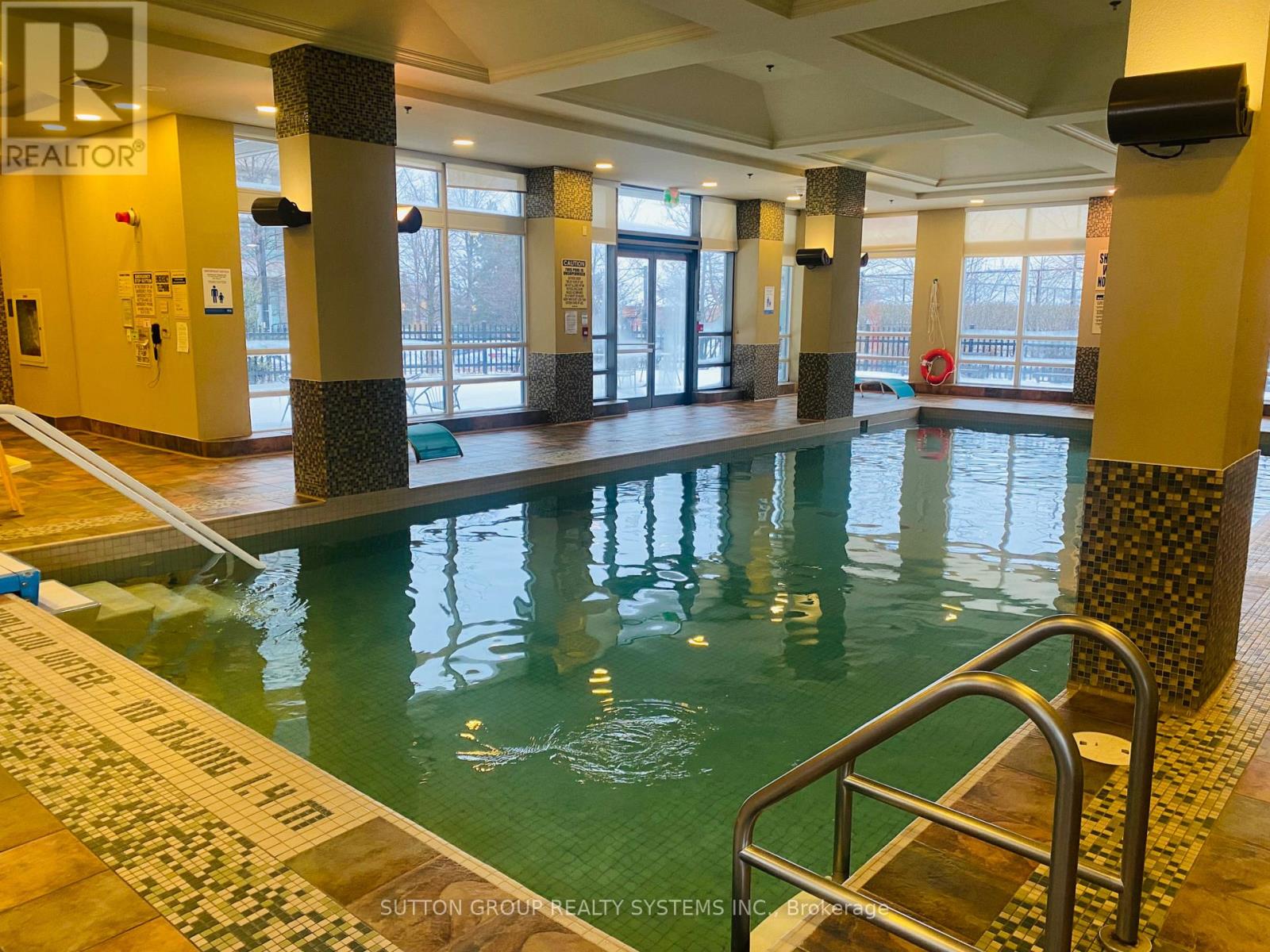 301 - 349 Rathburn Road W, Mississauga, Ontario L5B 0K6 - Photo 18 - W12800462