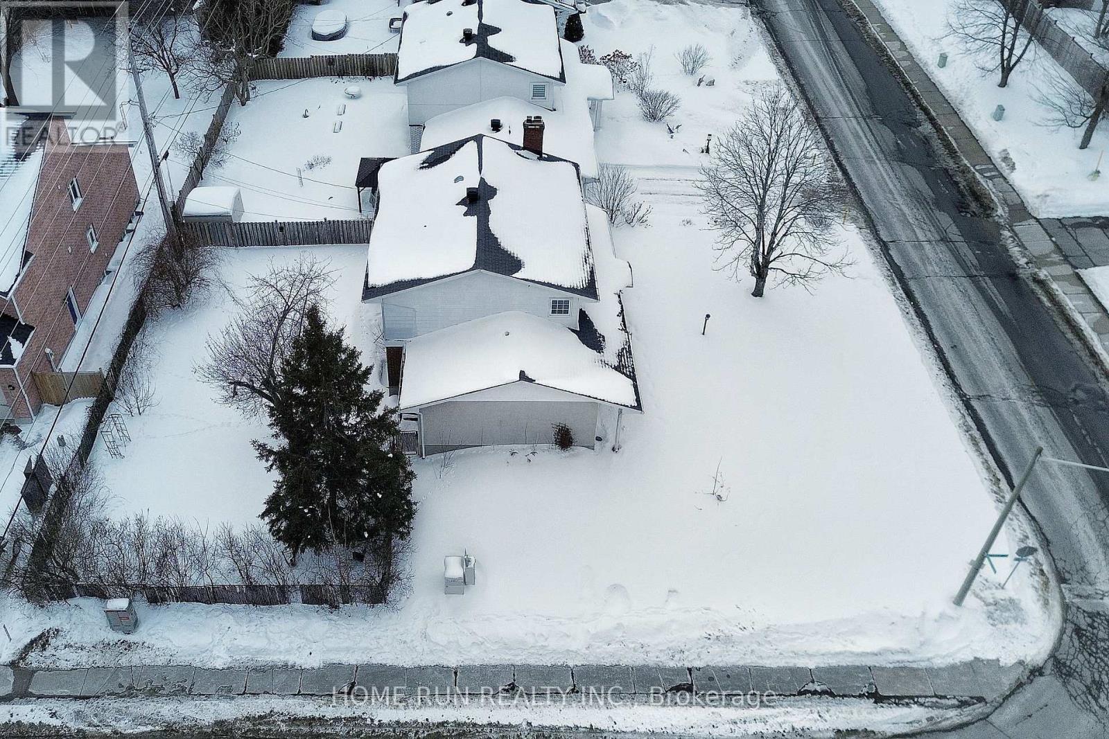 79 Beaver Ridge, Ottawa, Ontario  K2E 6E2 - Photo 6 - X12800472