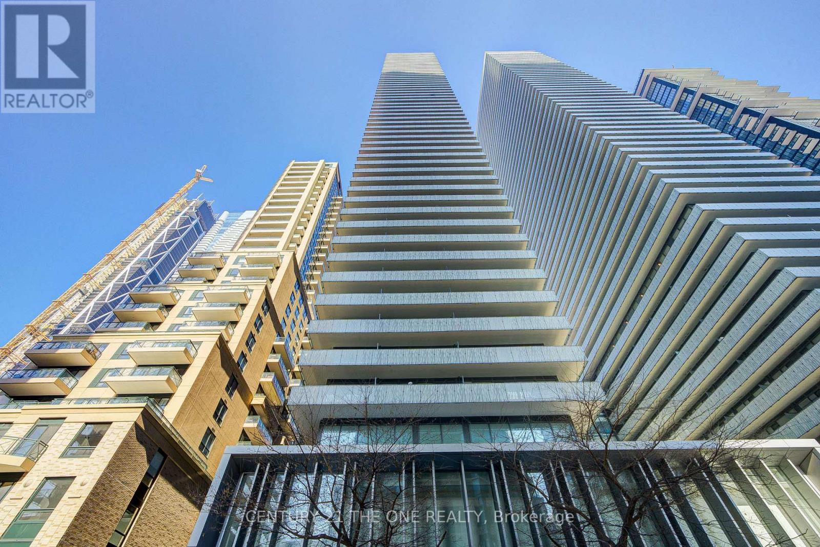 902 - 42 Charles Street E, Toronto, Ontario  M4Y 0B7 - Photo 2 - C12800492