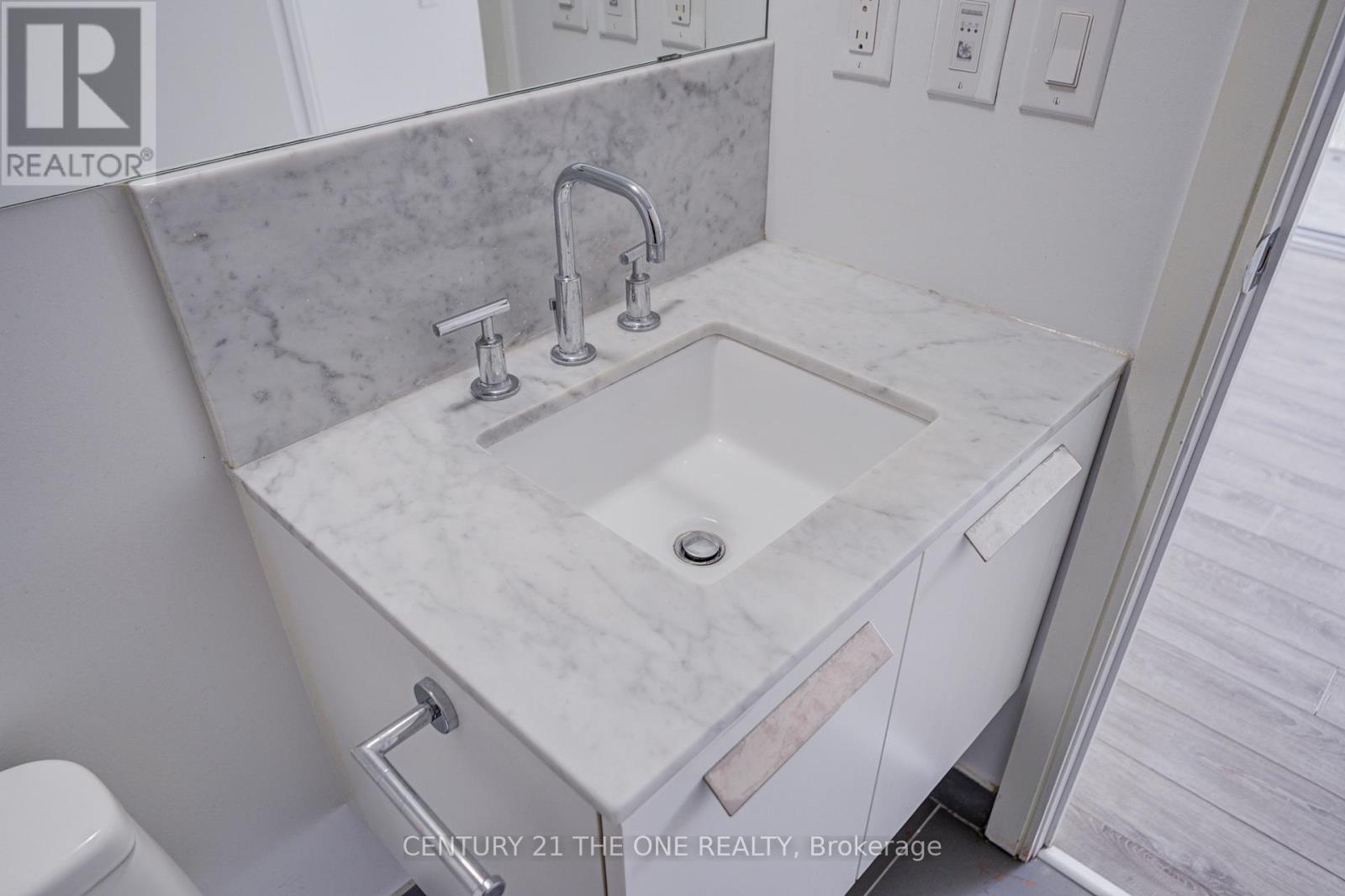 902 - 42 Charles Street E, Toronto, Ontario  M4Y 0B7 - Photo 23 - C12800492