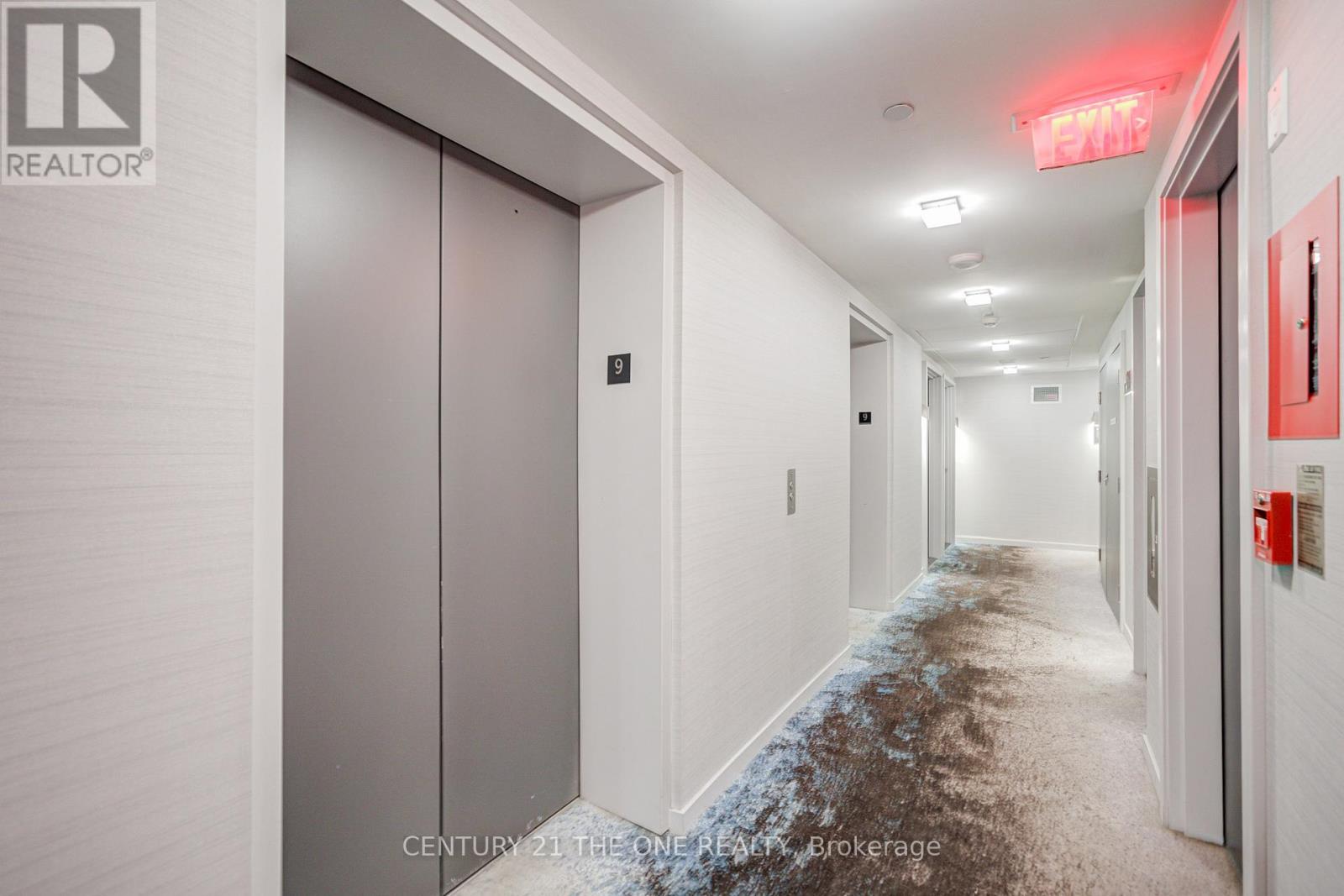 902 - 42 Charles Street E, Toronto, Ontario  M4Y 0B7 - Photo 5 - C12800492