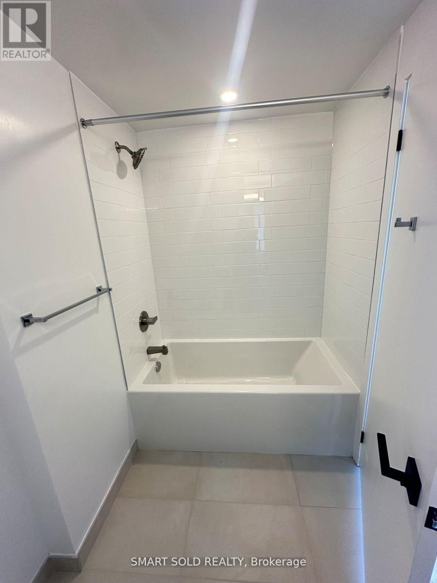 708 - 319 Jarvis Street, Toronto, Ontario  M5B 2C2 - Photo 17 - C12800504