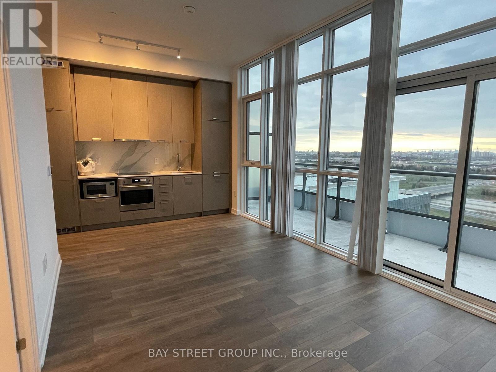 2108 - 38 Honeycrisp Crescent, Vaughan, Ontario  L4K 0M8 - Photo 14 - N12800494