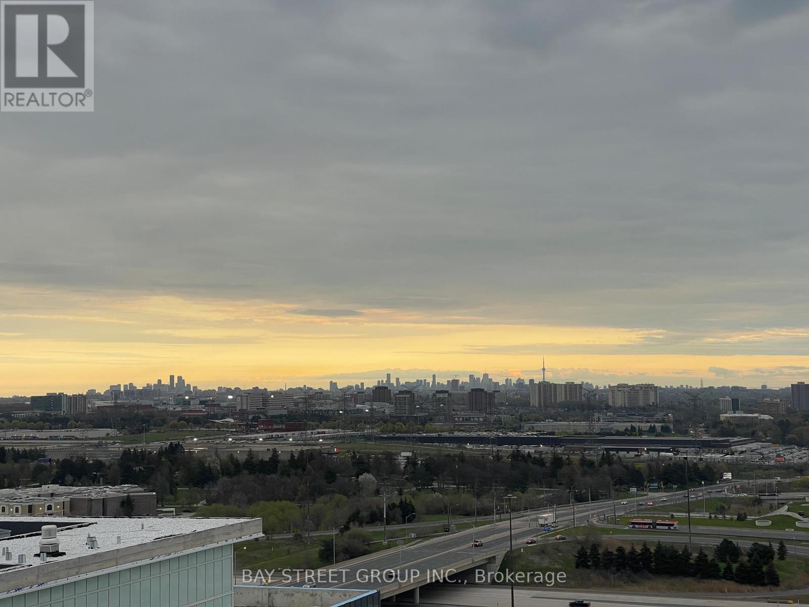 2108 - 38 Honeycrisp Crescent, Vaughan, Ontario  L4K 0M8 - Photo 18 - N12800494