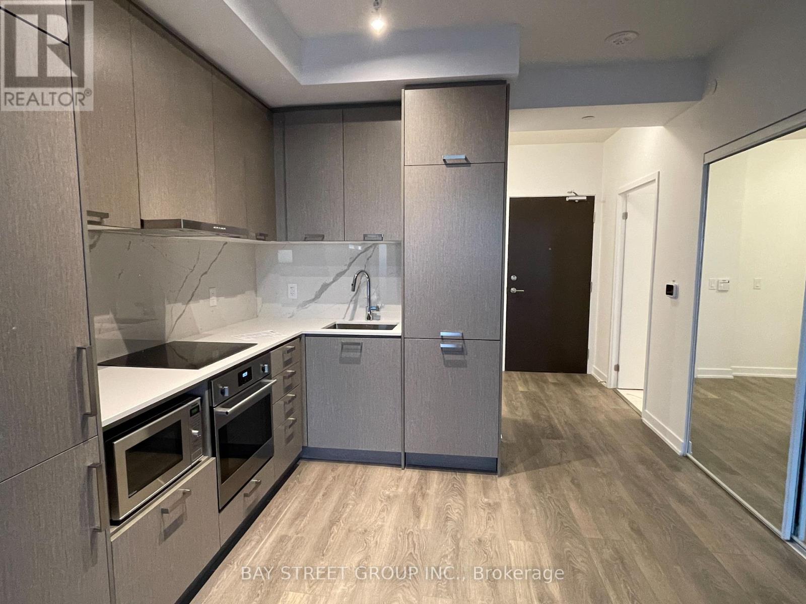 2015 - 38 Honeycrisp Crescent, Vaughan, Ontario  L4K 0M8 - Photo 12 - N12800500