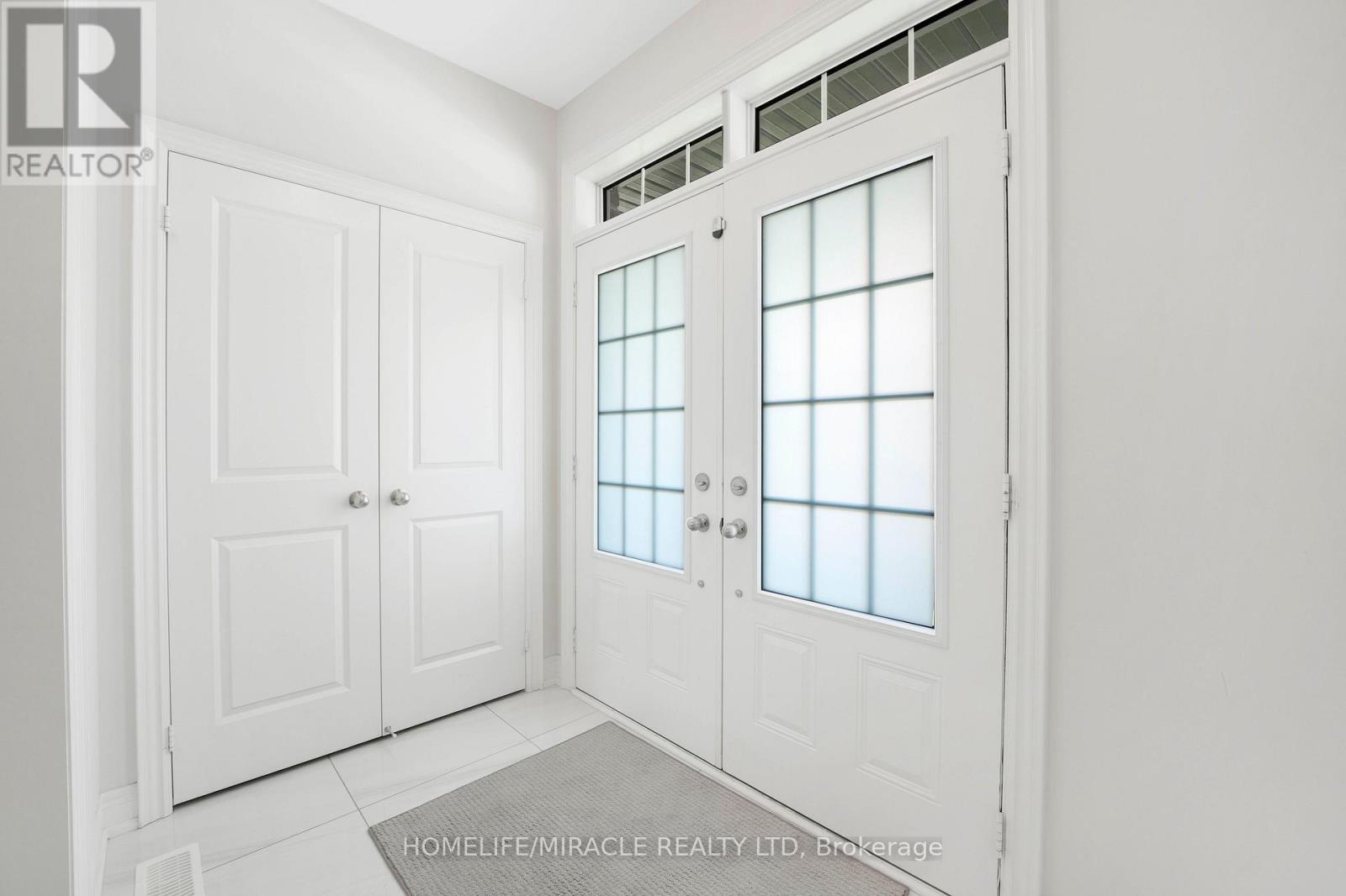 181 Boone Crescent, Vaughan, Ontario  L4H 4V1 - Photo 2 - N12800508