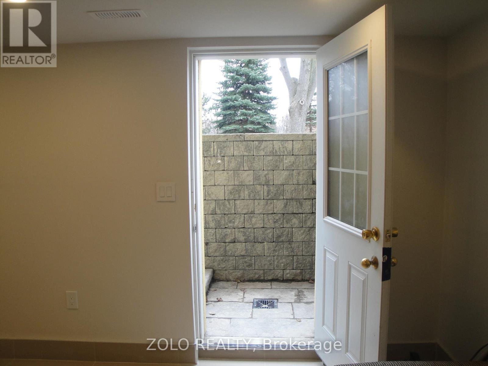 #b2 - 388 Centre Street N, Vaughan, Ontario  L4J 1G8 - Photo 3 - N12800450