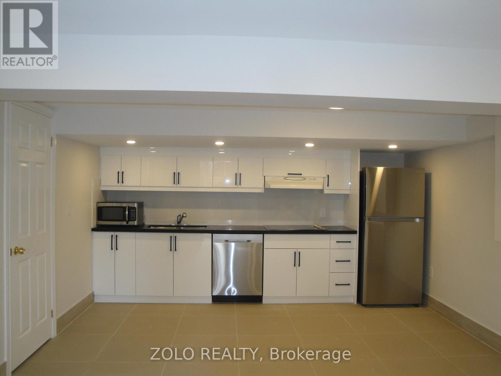 #b2 - 388 Centre Street N, Vaughan, Ontario  L4J 1G8 - Photo 5 - N12800450