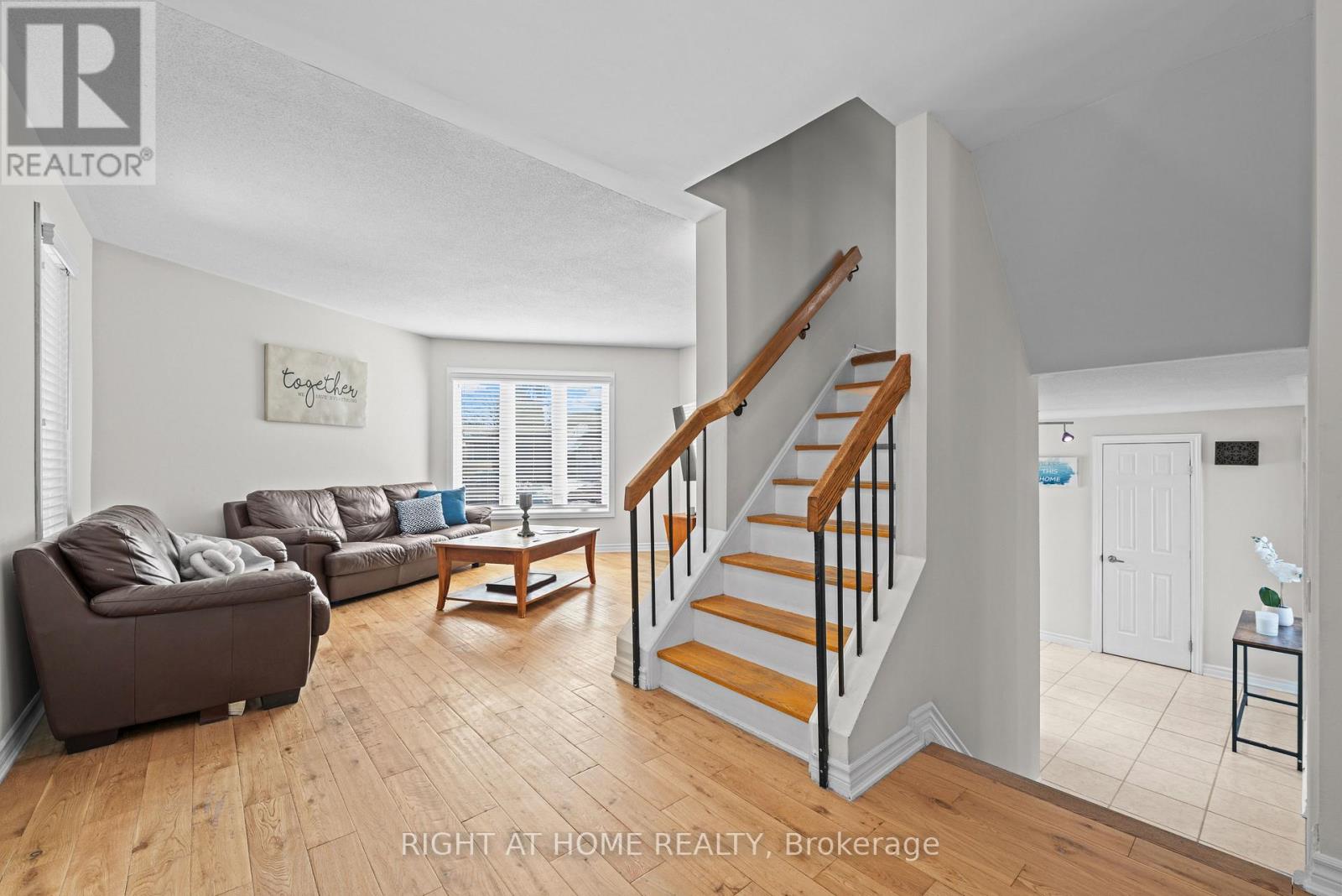 7027 Estoril Road, Mississauga, Ontario  L5N 1N3 - Photo 17 - W12800484