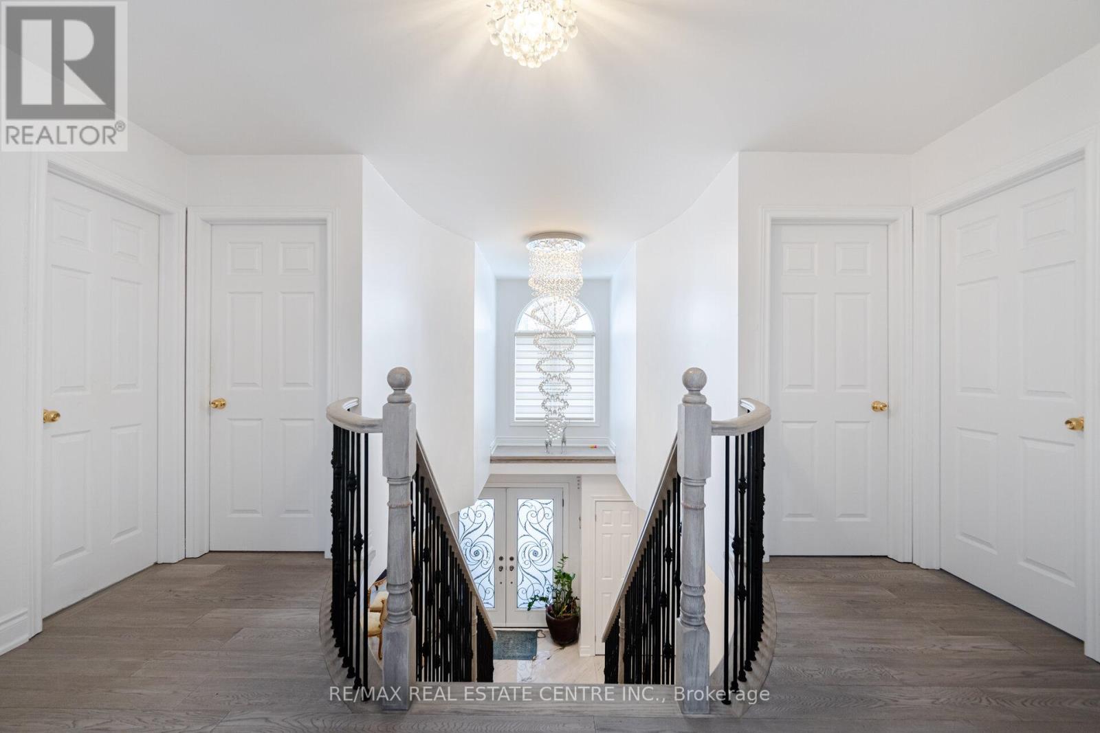 6150 Bankhead Court, Mississauga, Ontario  L5V 1L9 - Photo 23 - W12800510