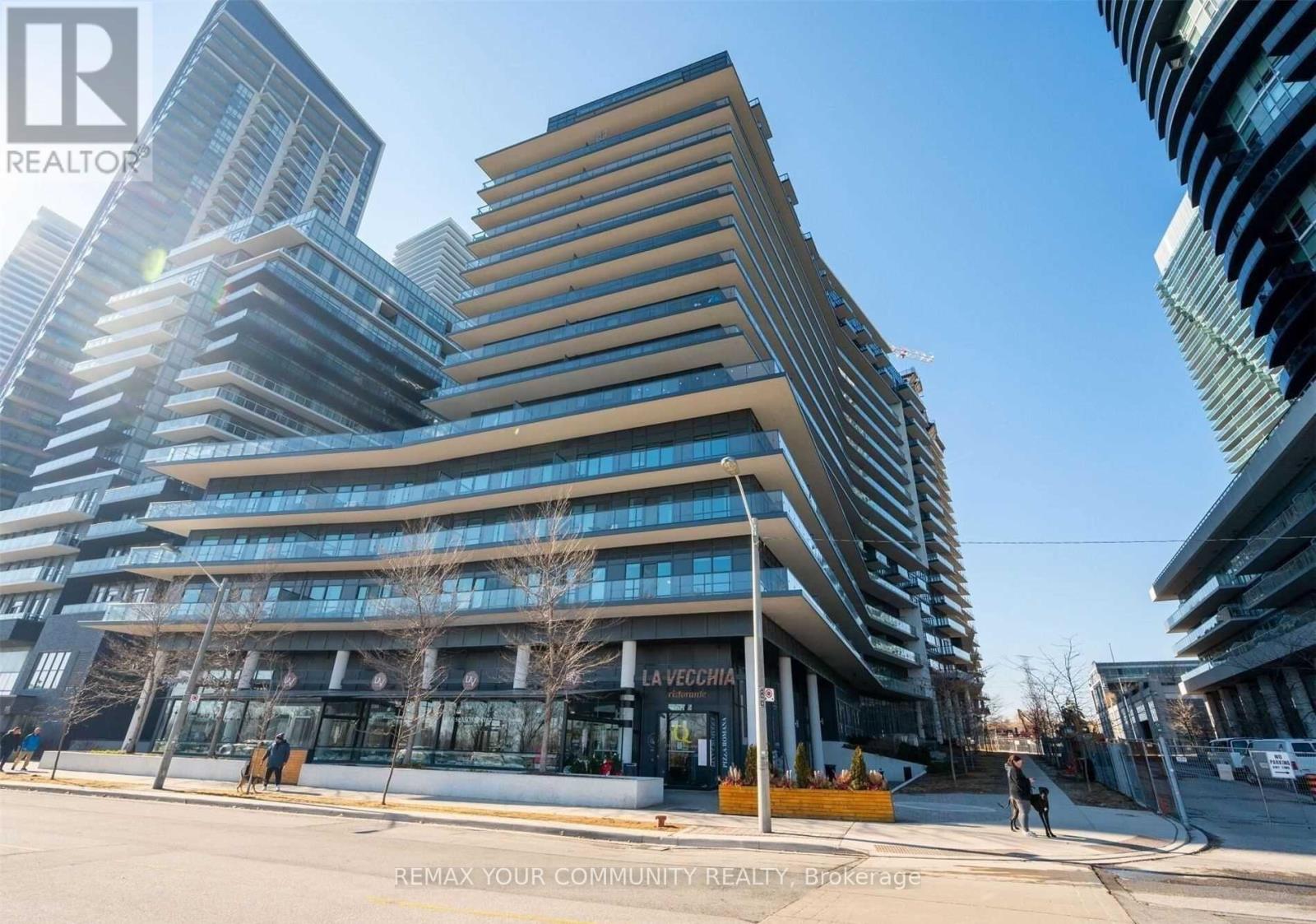 312 - 39 ANNIE CRAIG DRIVE, Toronto, Ontario