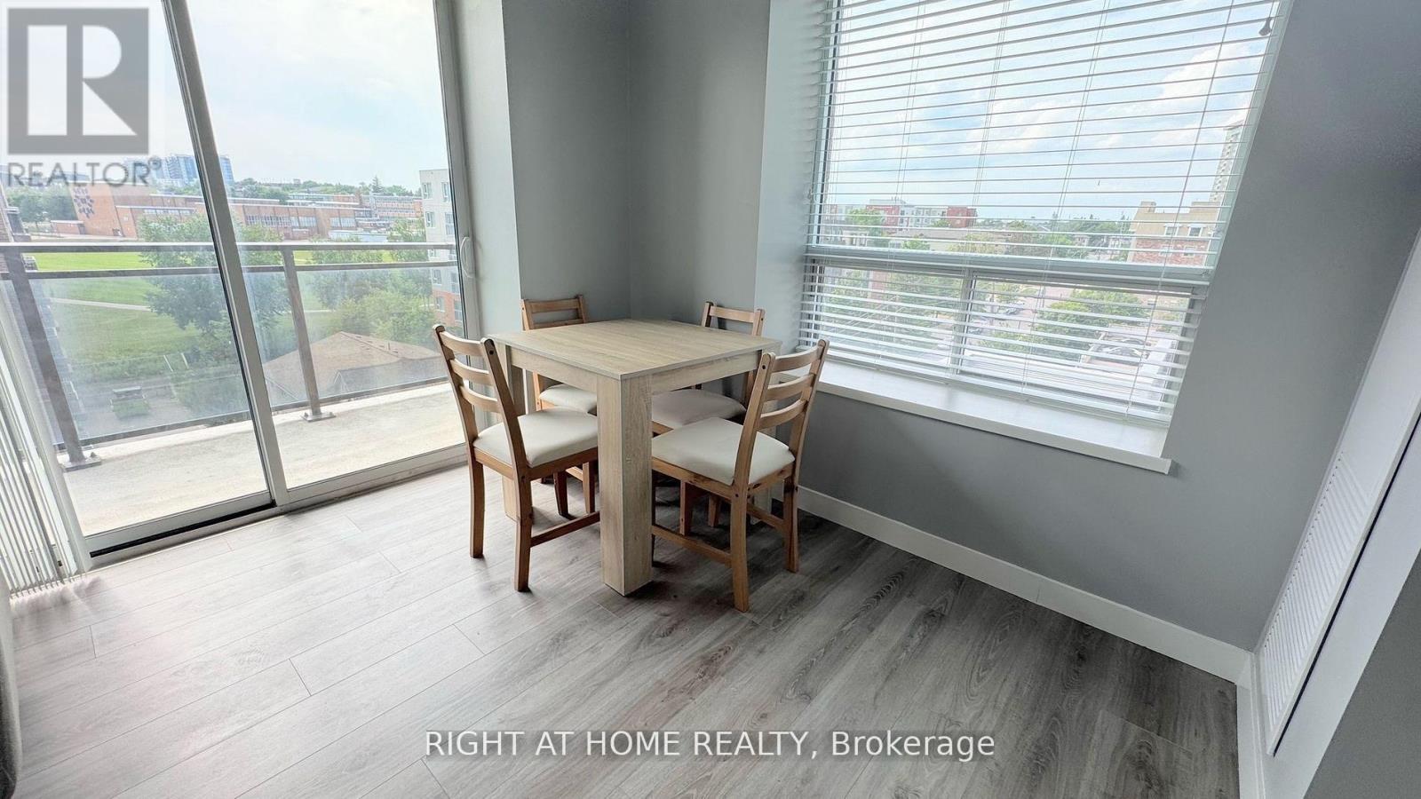 Master Bedroom - 507 - 318 Spruce Street, Waterloo, Ontario  N2L 3W7 - Photo 7 - X12800488