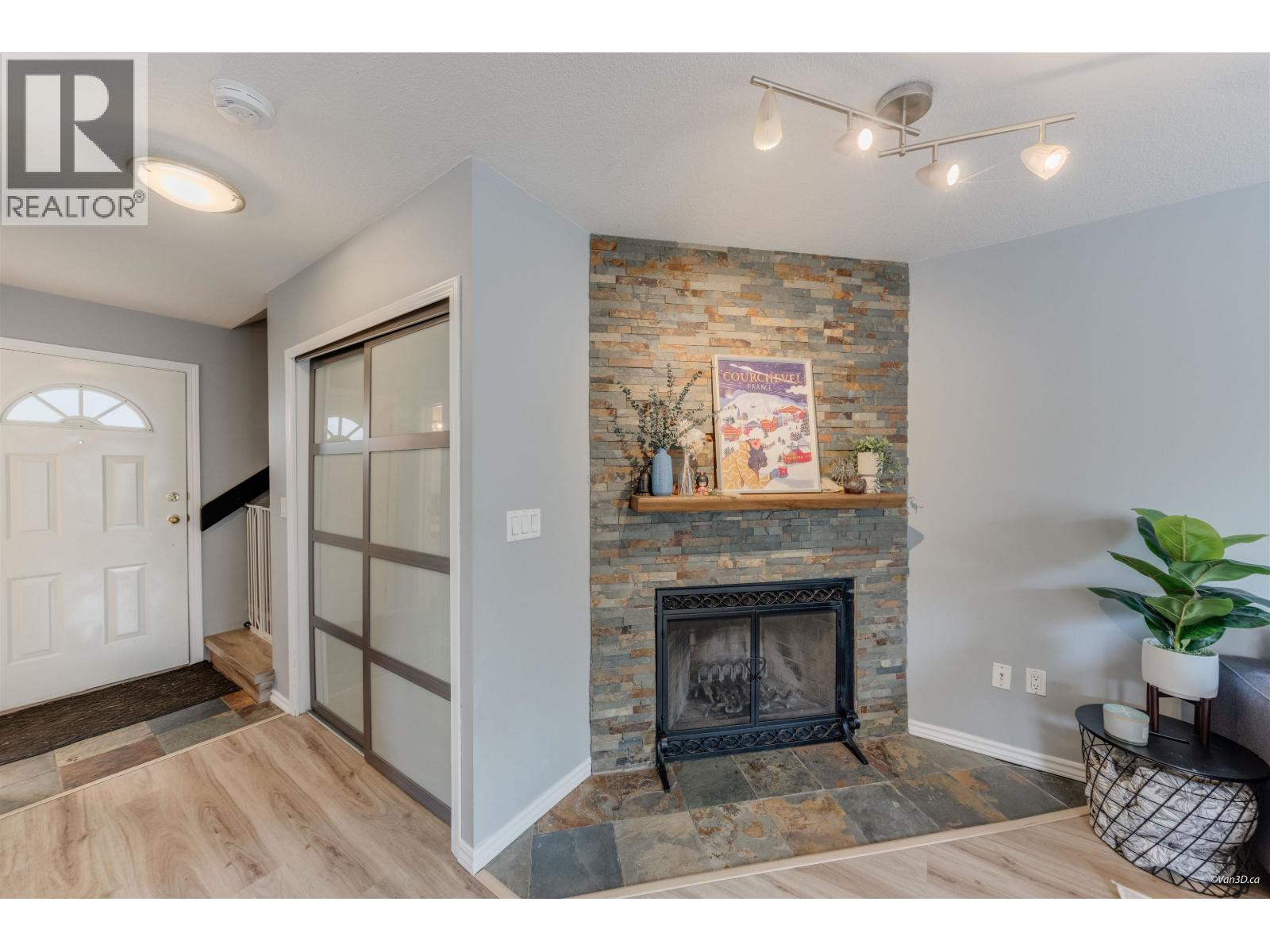 49 98 Begin Street, Coquitlam, British Columbia  V3K 6M9 - Photo 3 - R3089986