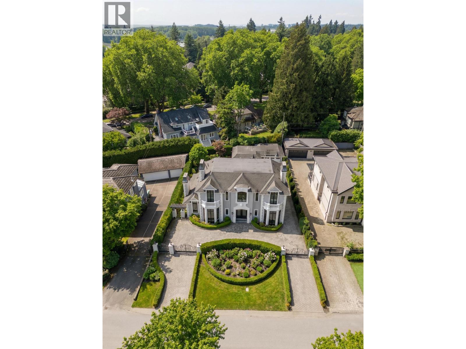 8083 Angus Drive, Vancouver, British Columbia  V6P 5K9 - Photo 2 - R3091474