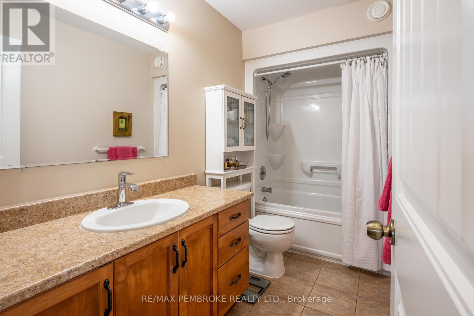 18 Morning Star Street, Petawawa, Ontario  K8H 0A1 - Photo 20 - X12800540