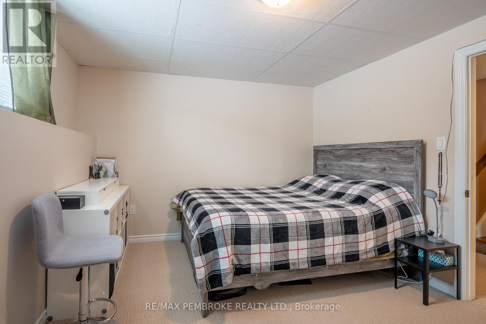 18 Morning Star Street, Petawawa, Ontario  K8H 0A1 - Photo 36 - X12800540