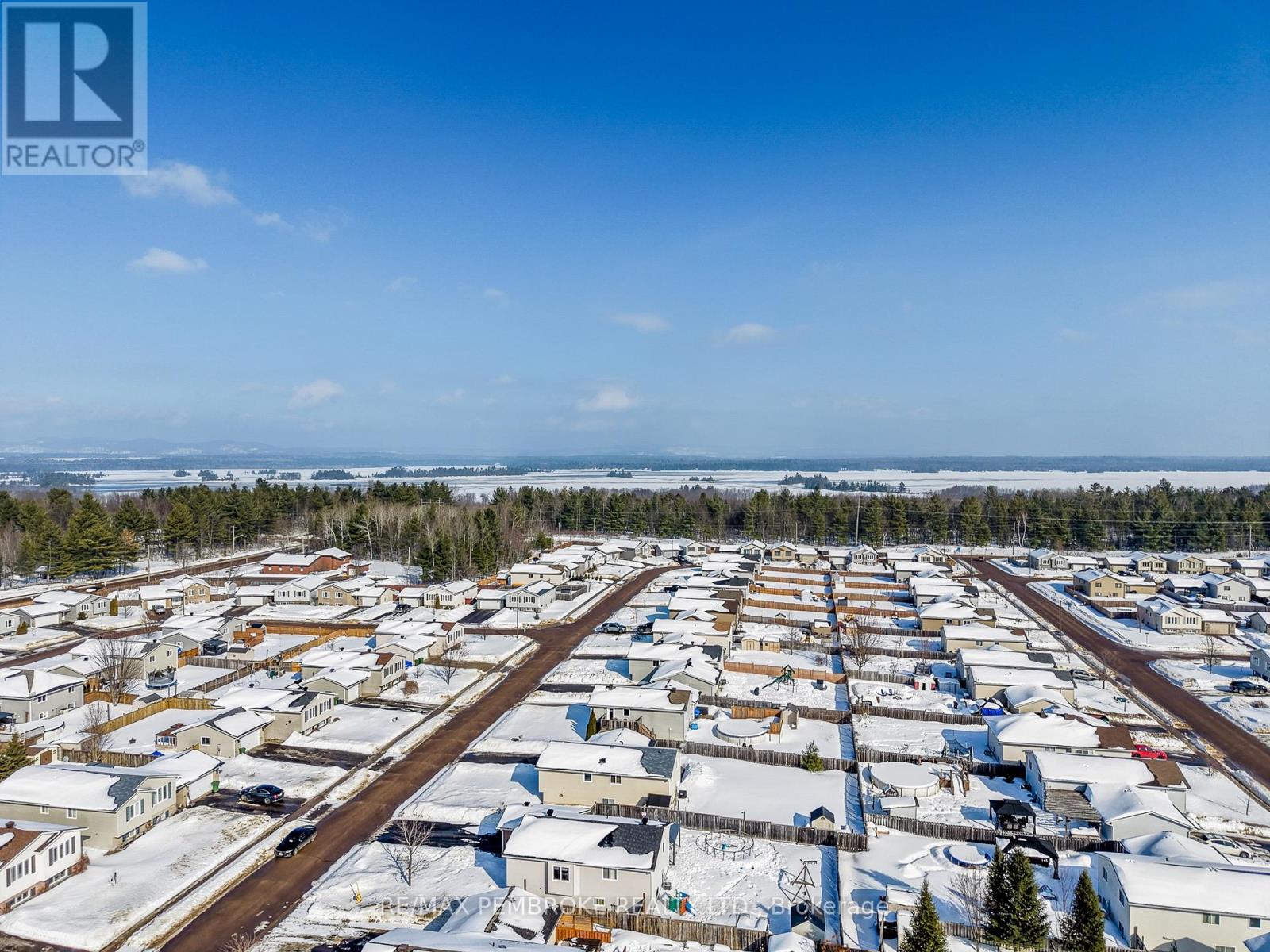 18 Morning Star Street, Petawawa, Ontario  K8H 0A1 - Photo 42 - X12800540