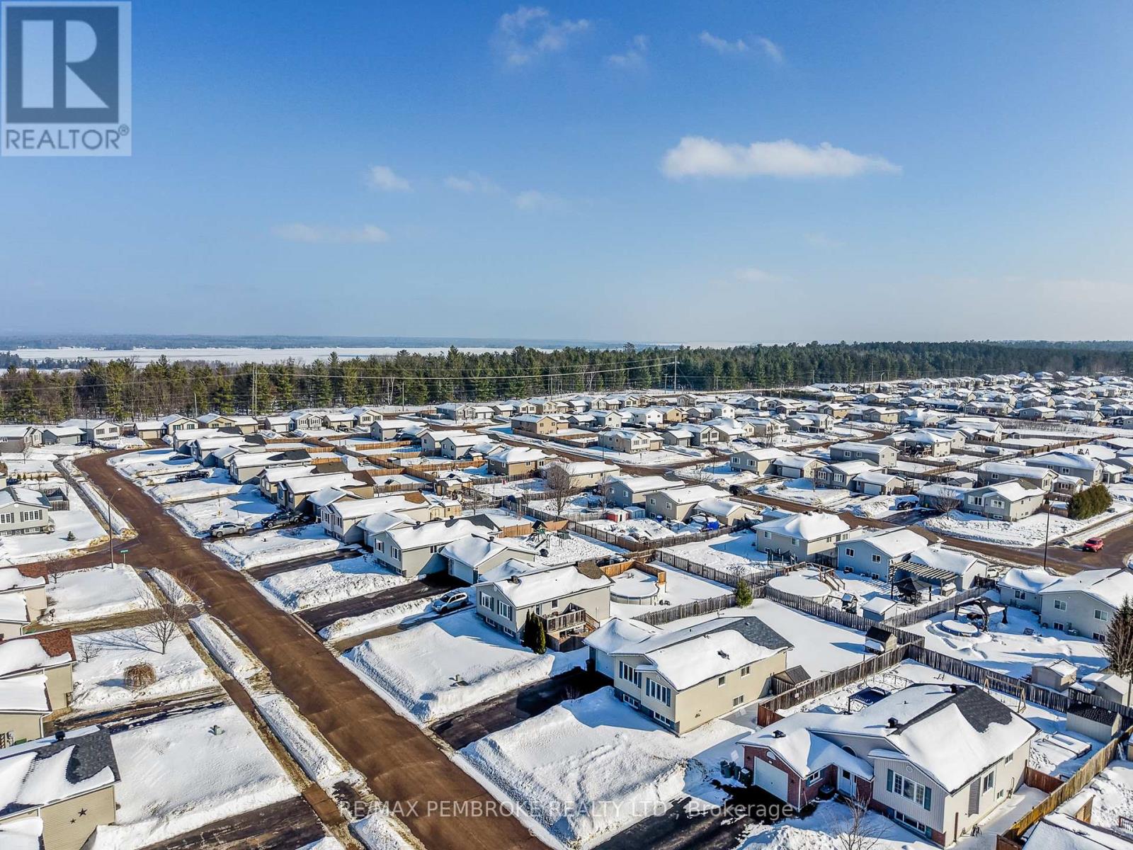 18 Morning Star Street, Petawawa, Ontario  K8H 0A1 - Photo 46 - X12800540