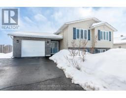 18 MORNING STAR STREET, Petawawa, Ontario