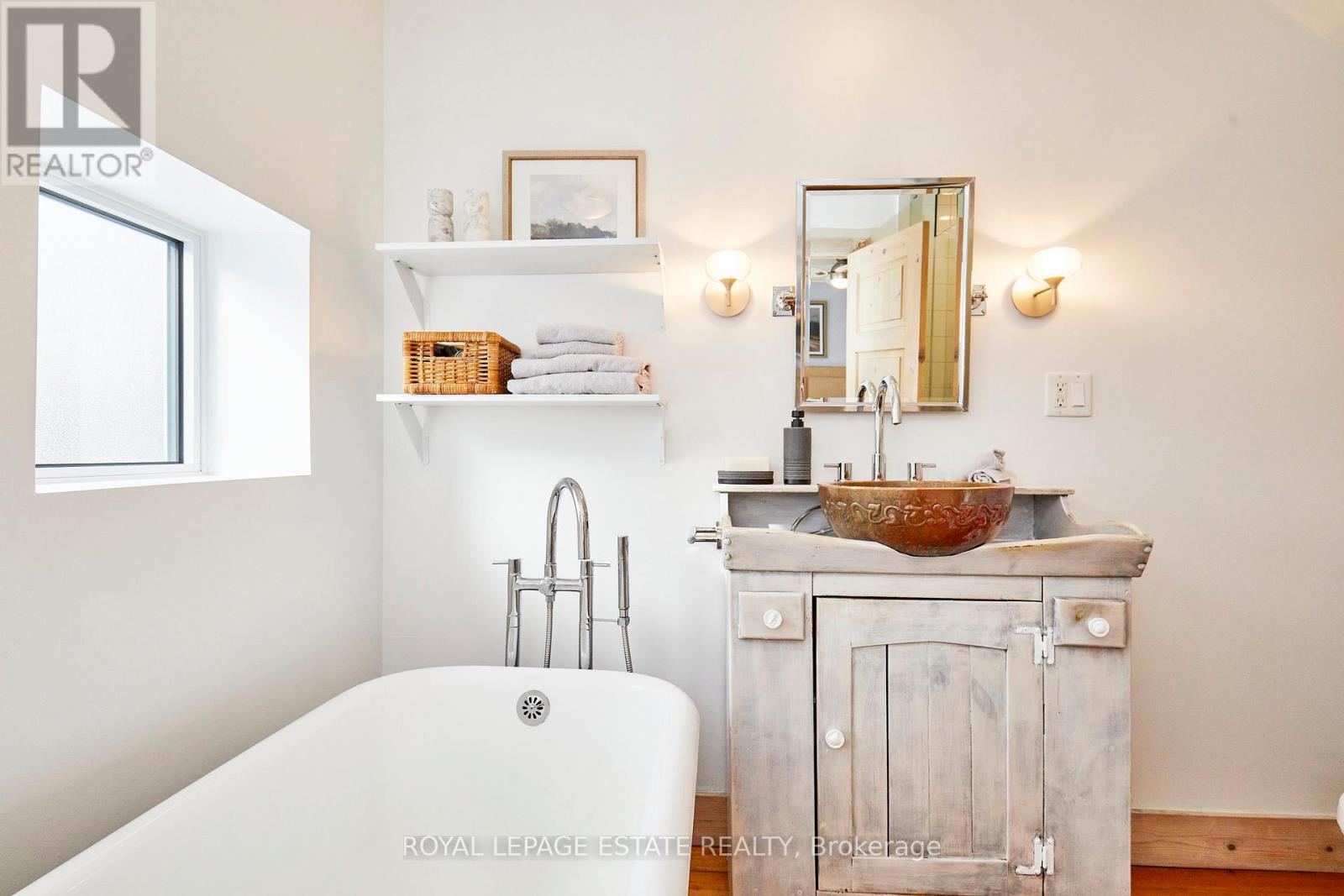 146 Ashdale Avenue, Toronto, Ontario  M4L 2Y9 - Photo 21 - E12800536