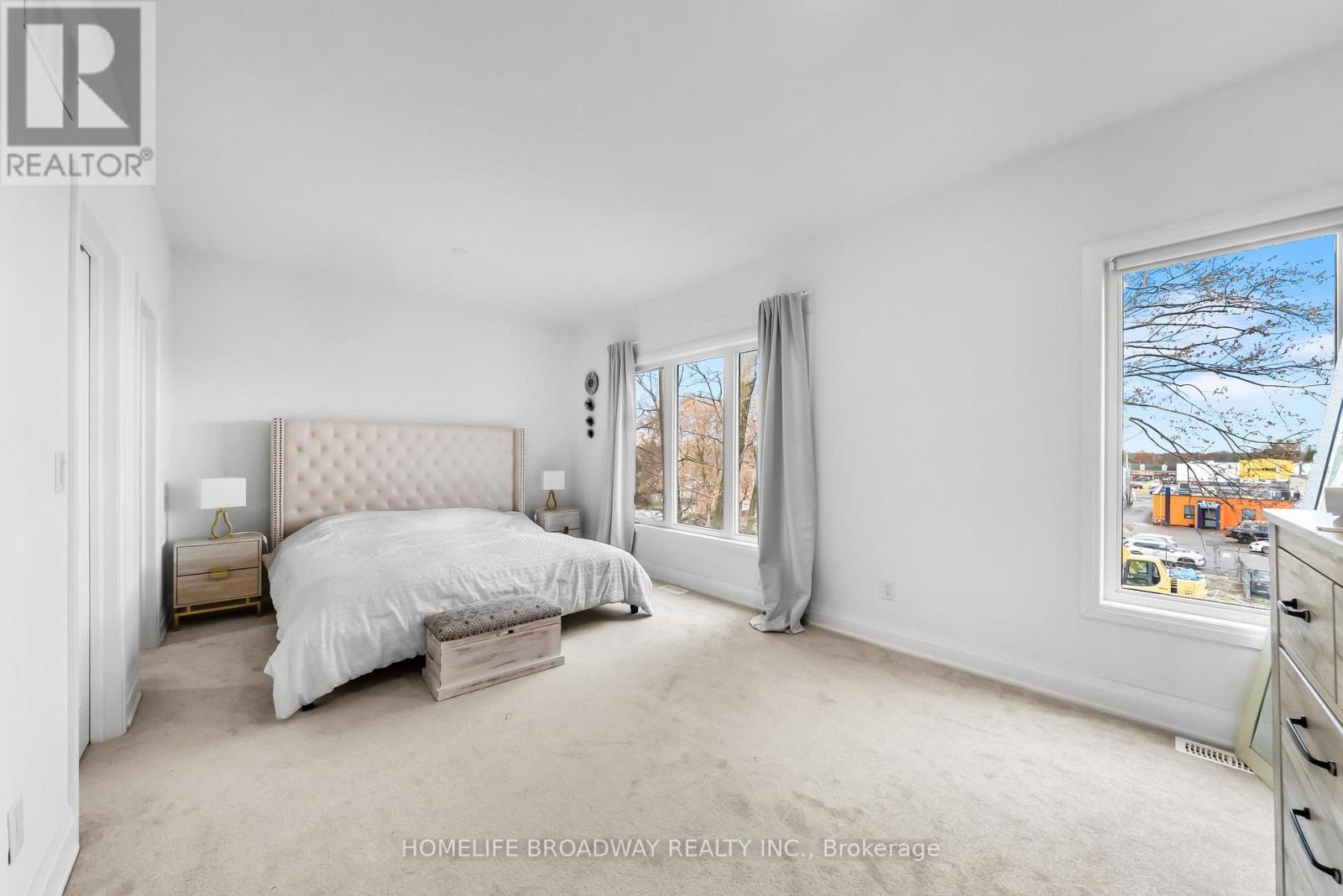 37 Persica Street, Richmond Hill, Ontario  L4E 2T3 - Photo 11 - N12800530