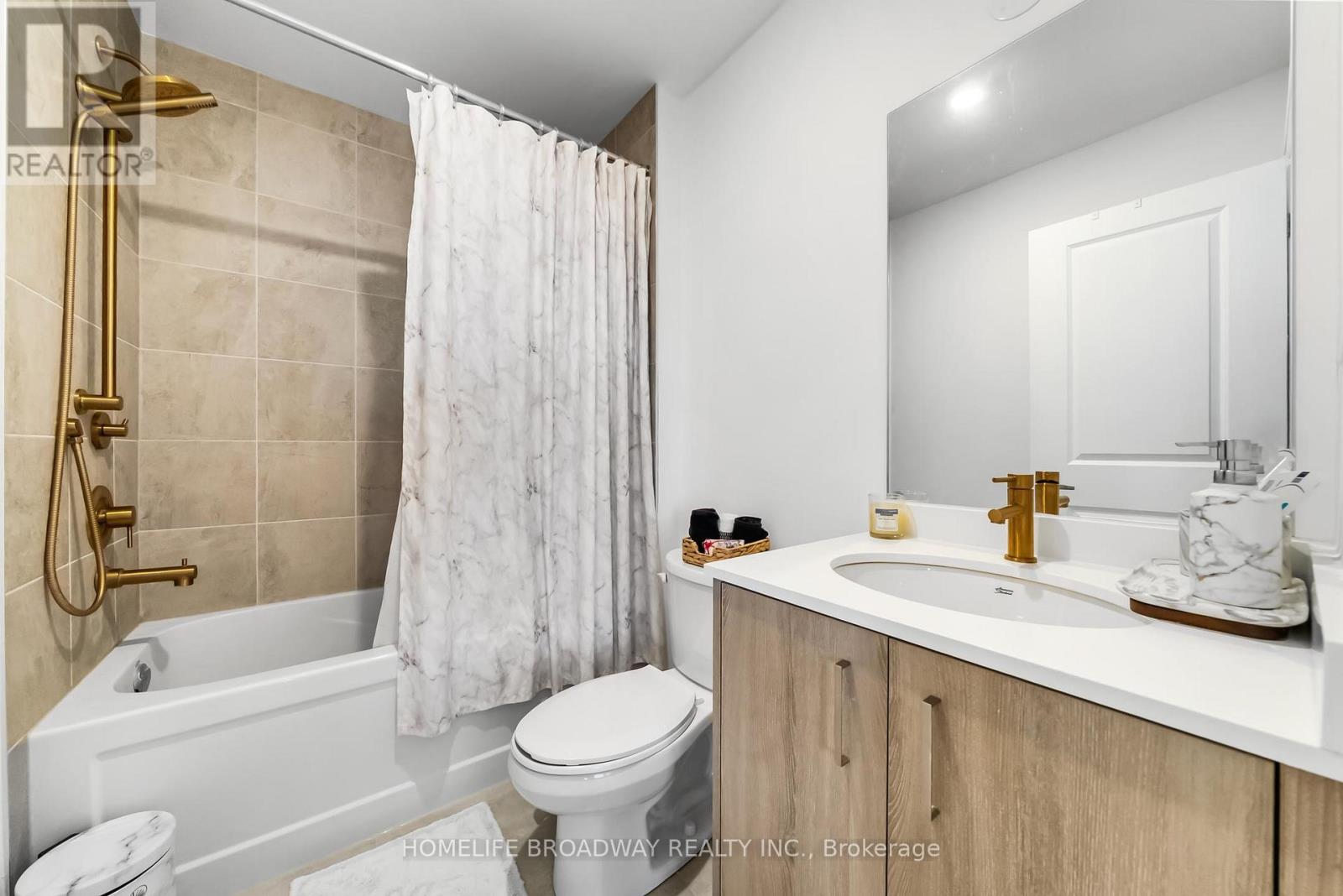 37 Persica Street, Richmond Hill, Ontario  L4E 2T3 - Photo 12 - N12800530