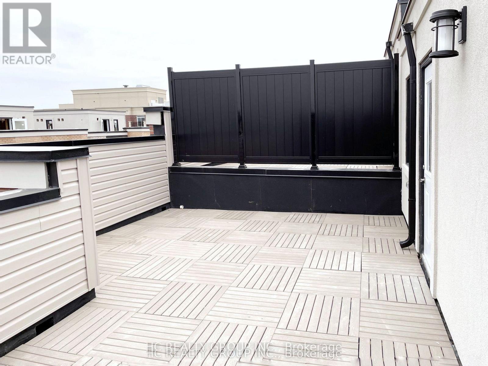 6 - 3 Bond Crescent, Richmond Hill, Ontario  L4E 1J4 - Photo 11 - N12800534