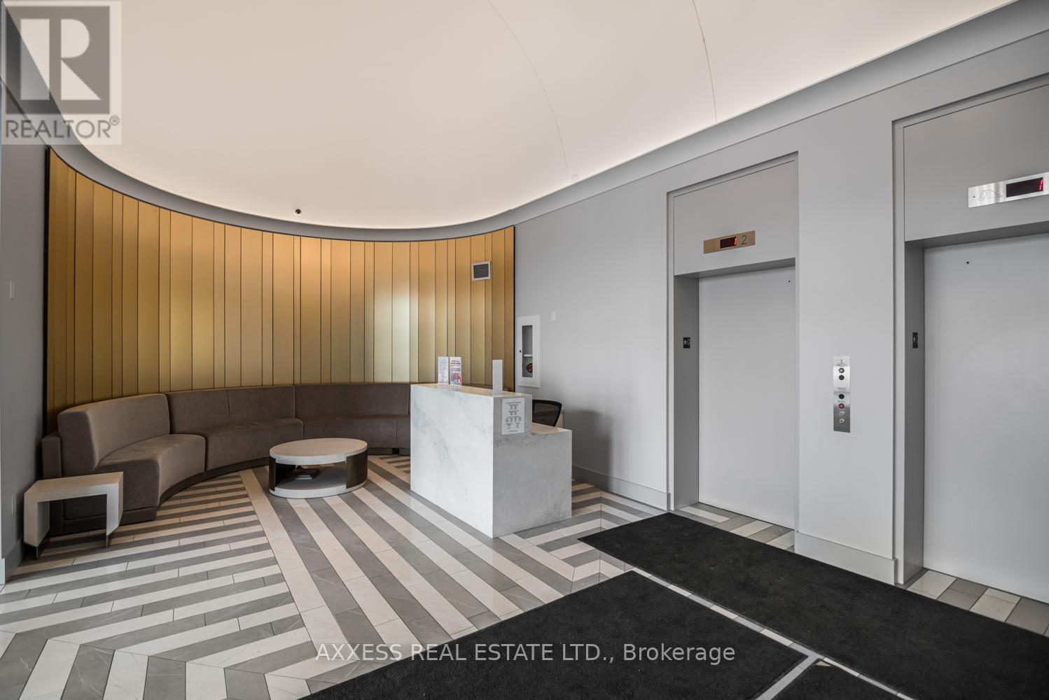 10 Gibbs Road, Toronto, Ontario  M9B 0E2 - Photo 37 - W12800528