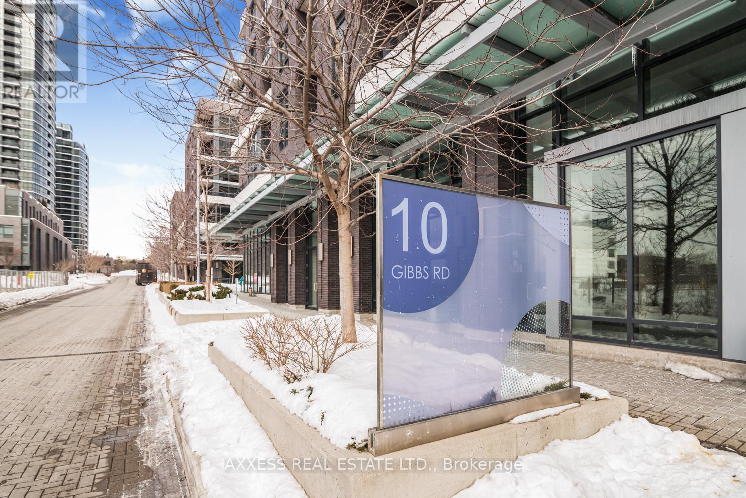 10 Gibbs Road, Toronto, Ontario  M9B 0E2 - Photo 40 - W12800528