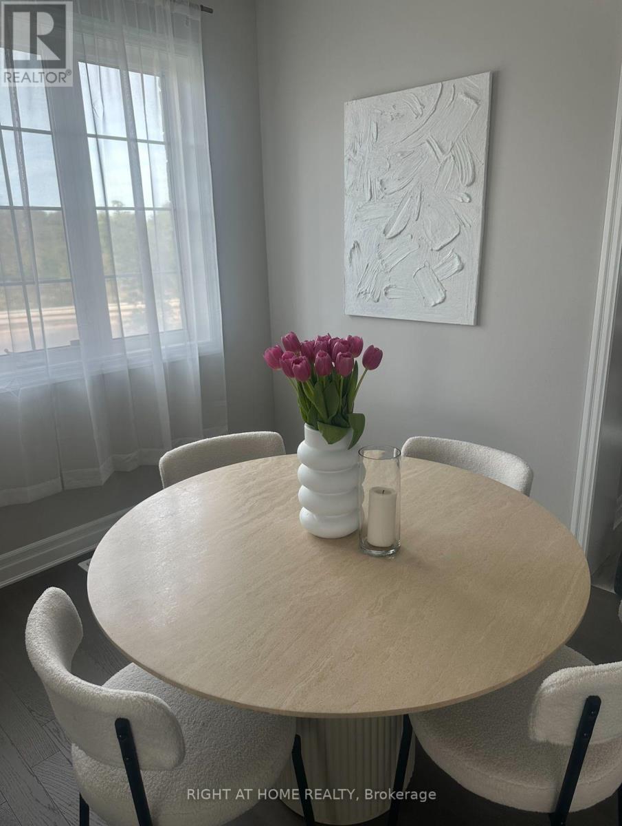 3048 John Mckay Boulevard, Oakville, Ontario  L6H 3Z9 - Photo 11 - W12800546