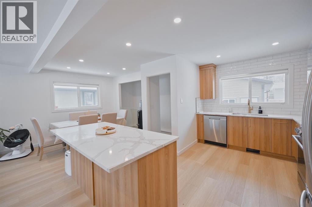 7611 Fleetwood Drive Se, Calgary, Alberta  t2h 0x2 - Photo 8 - A2286724