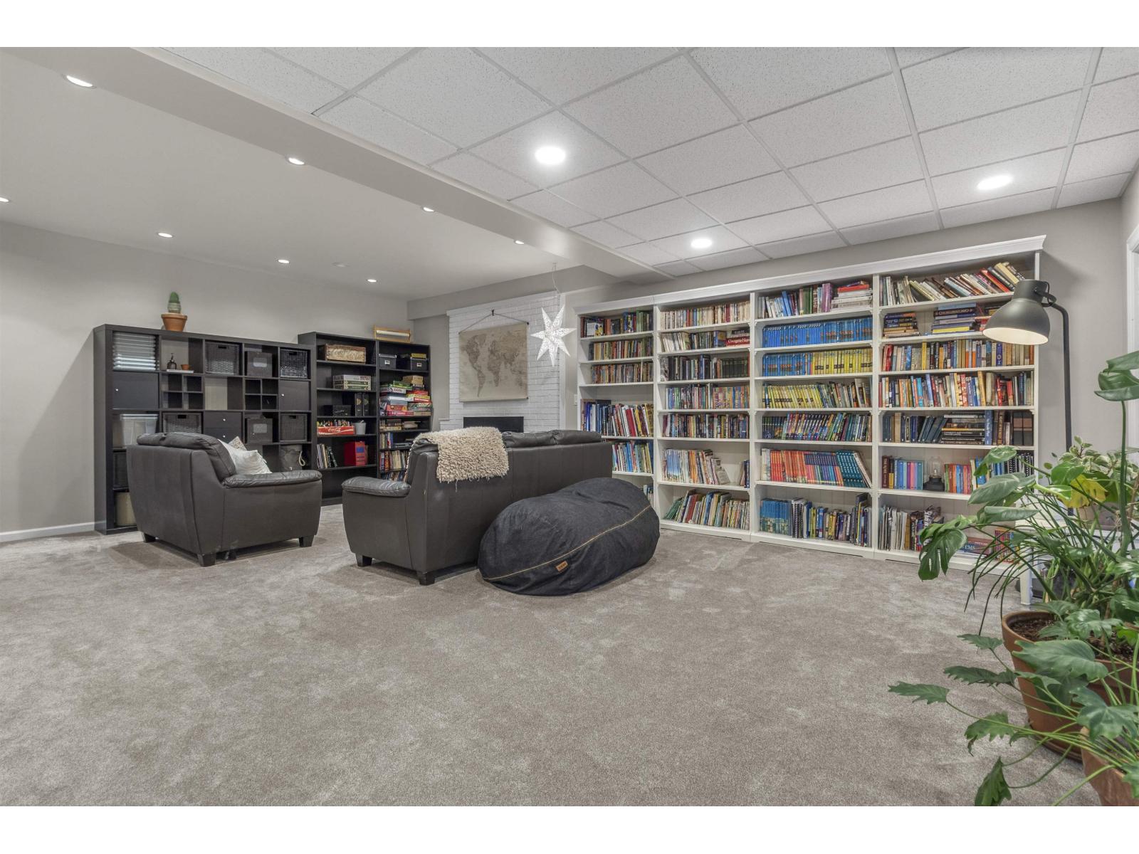 4194 Balmoral Street, Abbotsford, British Columbia  V4X 1Y5 - Photo 11 - R3090825