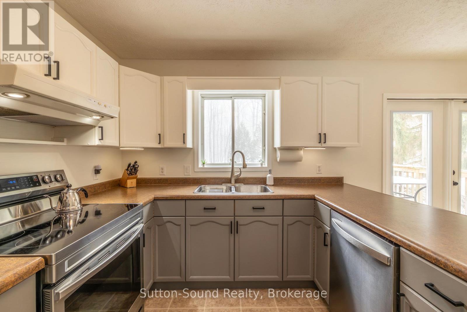 280216 Sideroad 15, Georgian Bluffs, Ontario  N0H 2K0 - Photo 9 - X12800608