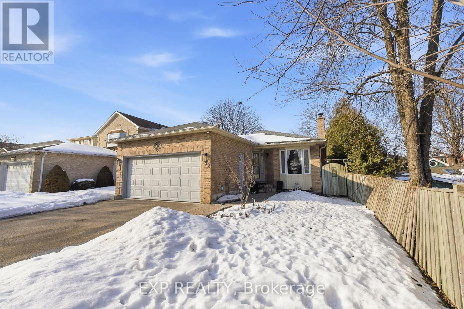 32 BIRD CRESCENT, Ajax, Ontario