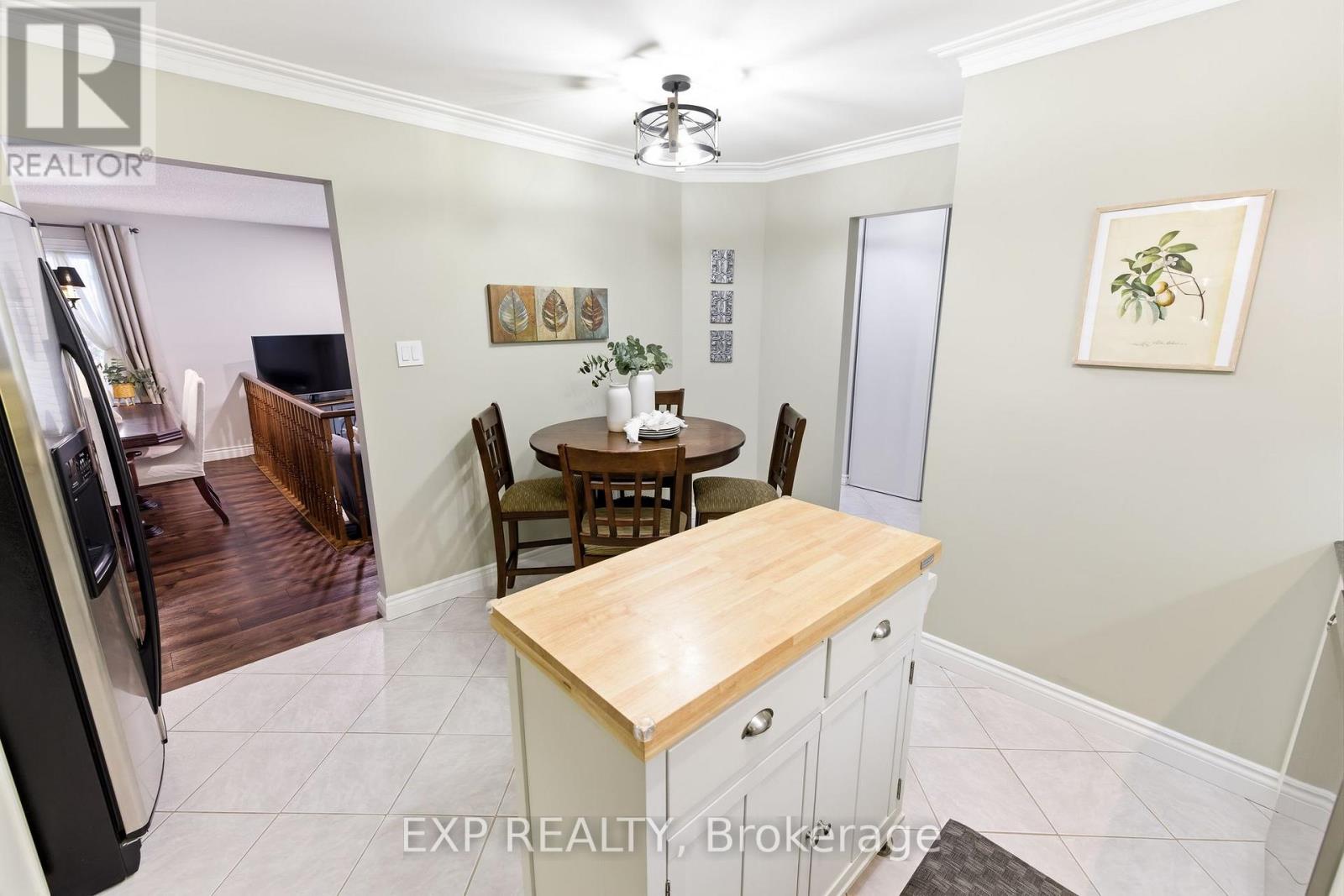 32 Bird Crescent, Ajax, Ontario  L1S 5B9 - Photo 12 - E12800626